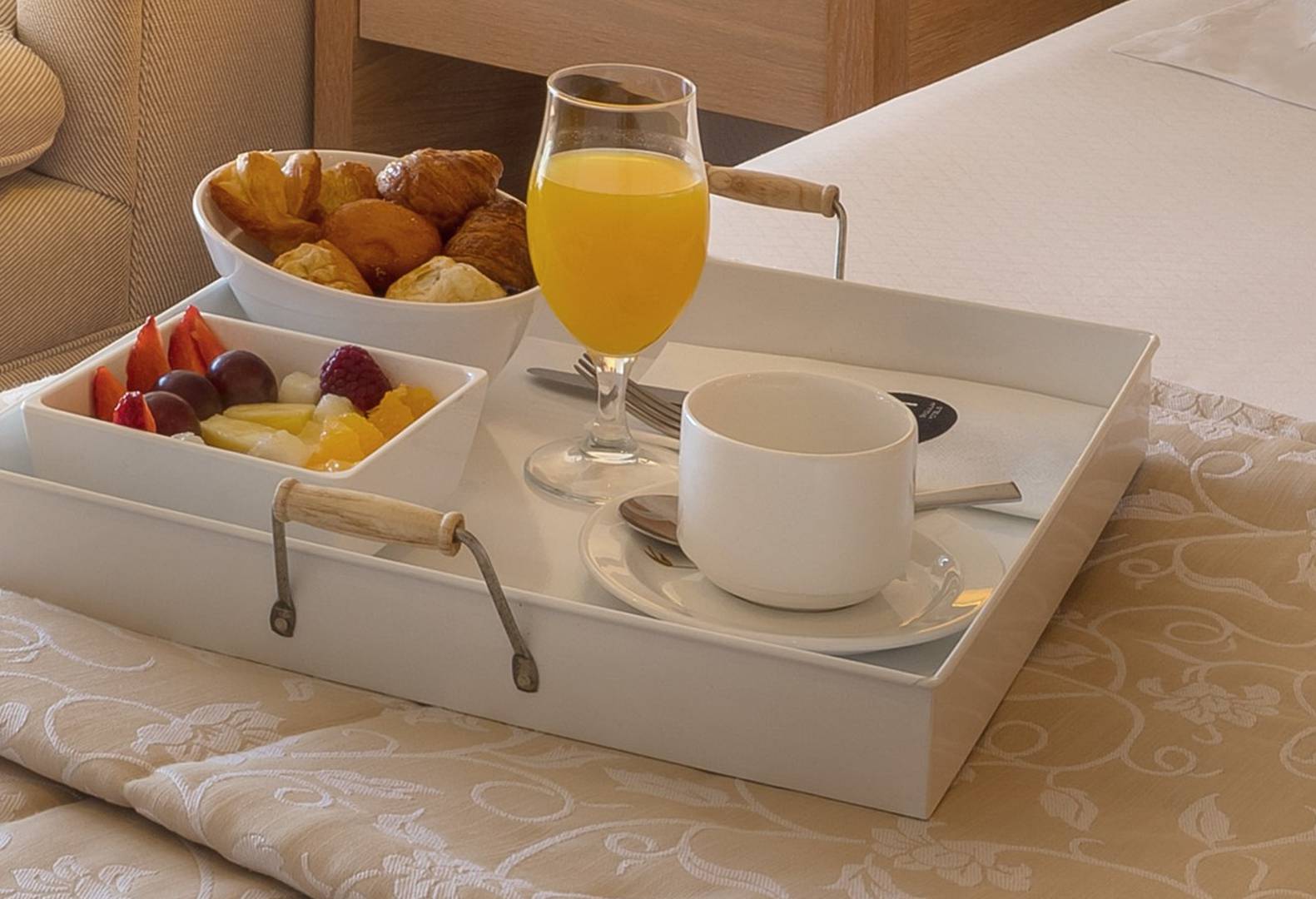 Room service SH Villa Gadea Hotel Altea Room service SH Villa Gadea Hotel Altea
